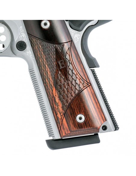 Pistola Semiautomatica Smith & Wesson SW1911 Engraved Cal. 45 ACP Pistola Semiautomatica Smith & Wesson SW1911 Engraved Cal. 45 ACP