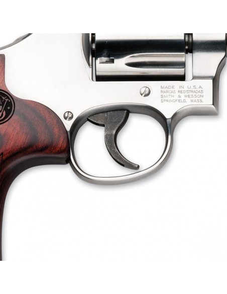 Revolver Smith & Wesson 686 Plus Deluxe Cal 357 Magnum Revolver Smith & Wesson 686 Plus Deluxe Cal 357 Magnum