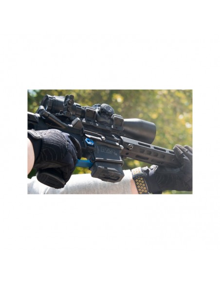 UTG CARICATORE AR15 10 COLPI CAL 223/5.56 - POLIMERO UTG CARICATORE AR15 10 COLPI CAL 223/5.56 - POLIMERO