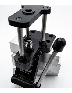 Wilson Single Stage Reloading Press • Präzisions-Einzelstadium-Ladepresse 2